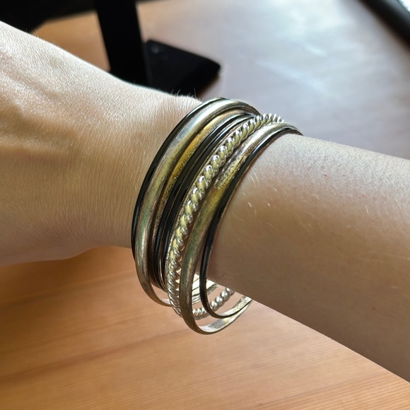 Stylish Mixed Metal Bangle Set - Picture 2 of 3